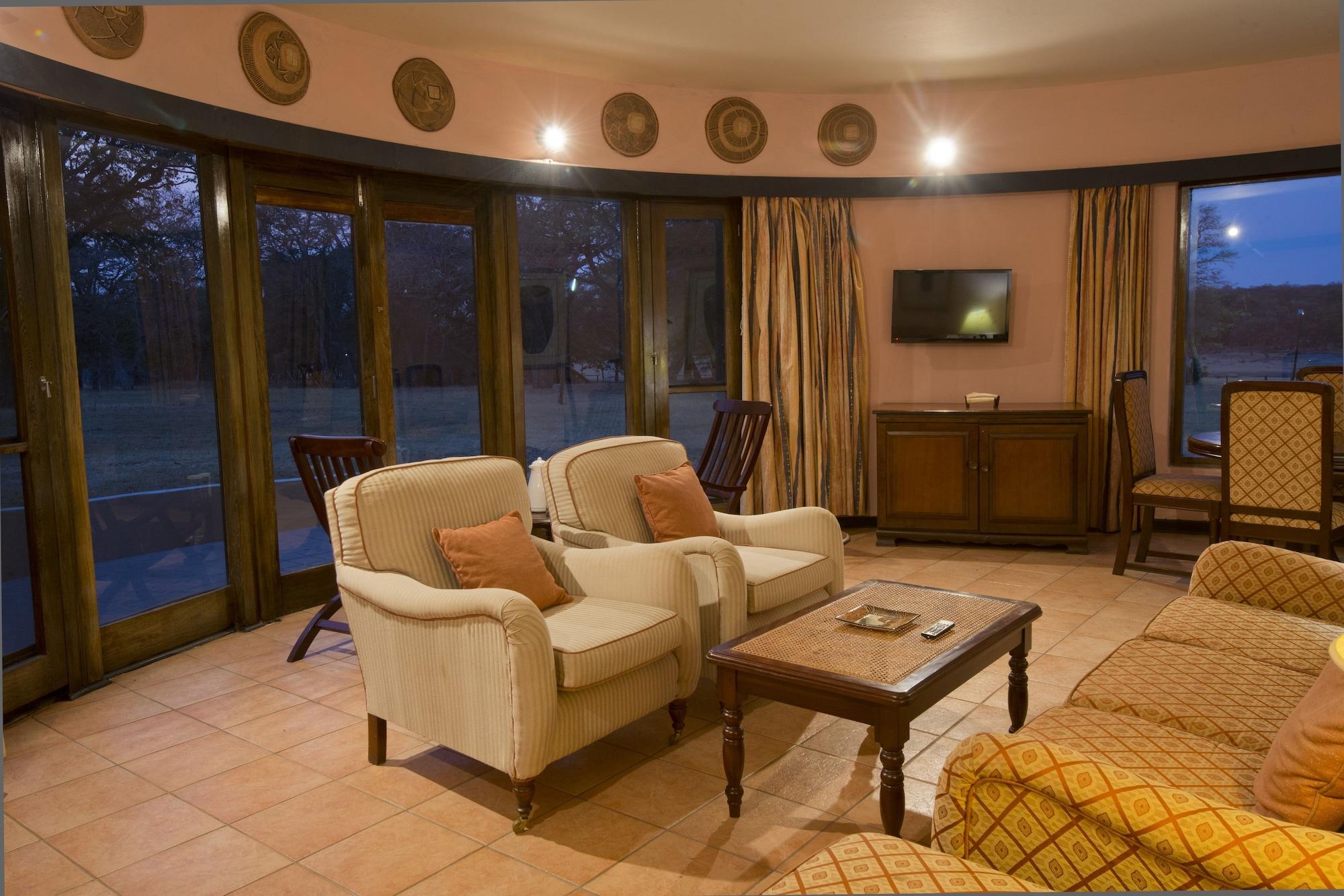 Hwange Safari Lodge Dete Extérieur photo