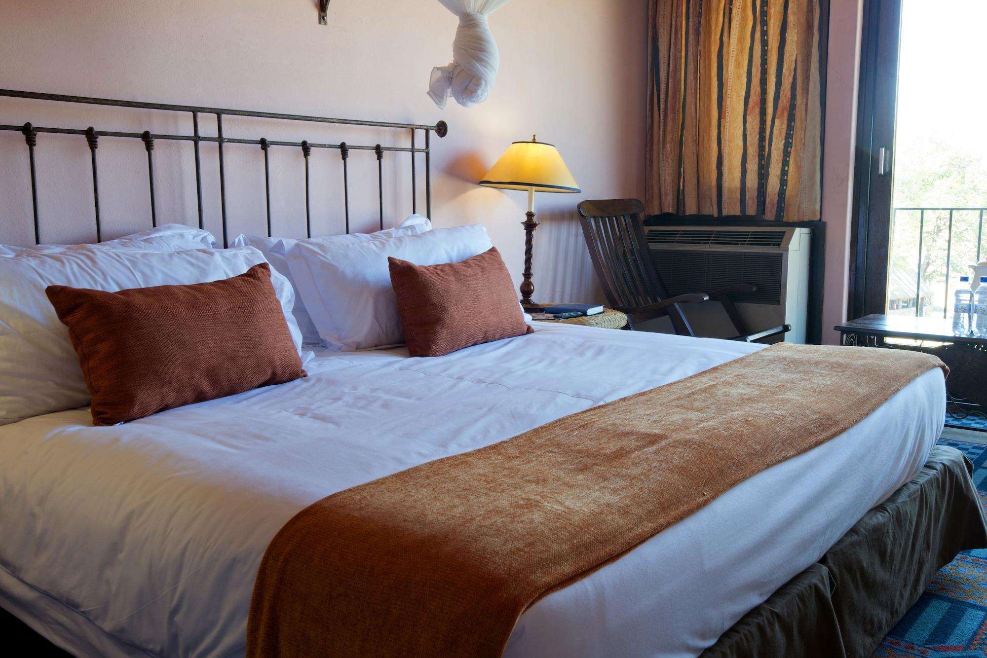 Hwange Safari Lodge Dete Extérieur photo