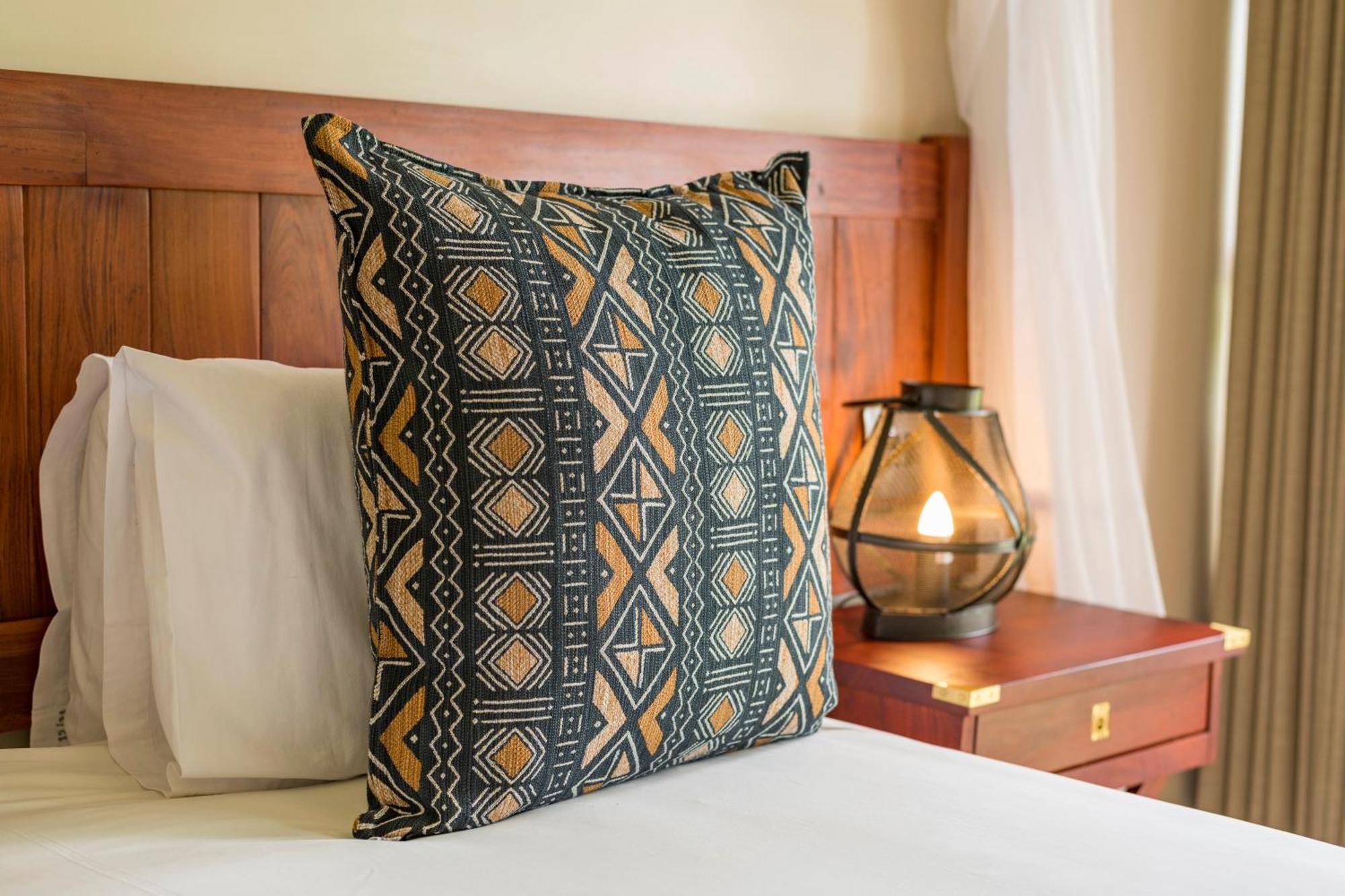 Hwange Safari Lodge Dete Extérieur photo