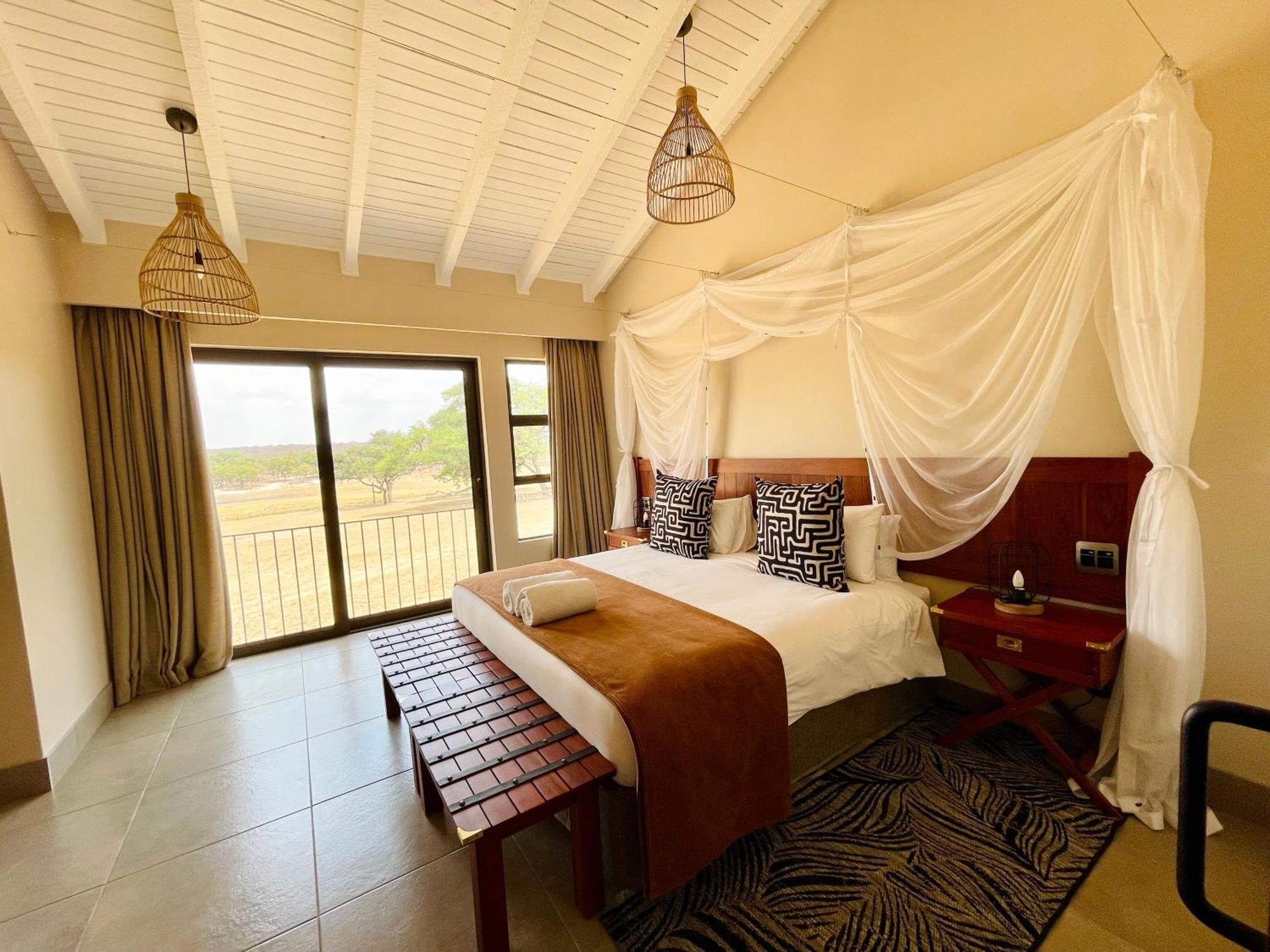 Hwange Safari Lodge Dete Extérieur photo