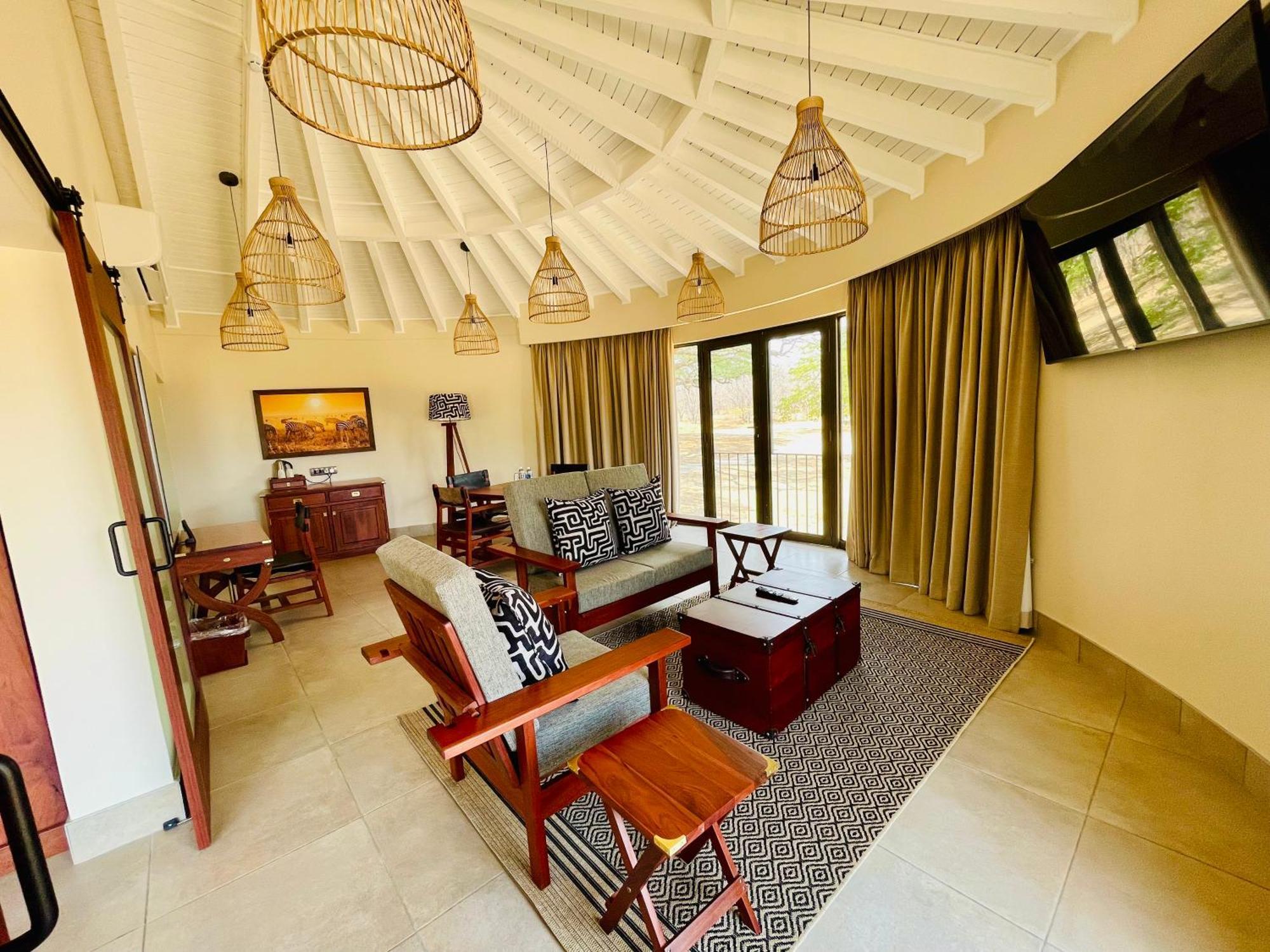 Hwange Safari Lodge Dete Extérieur photo
