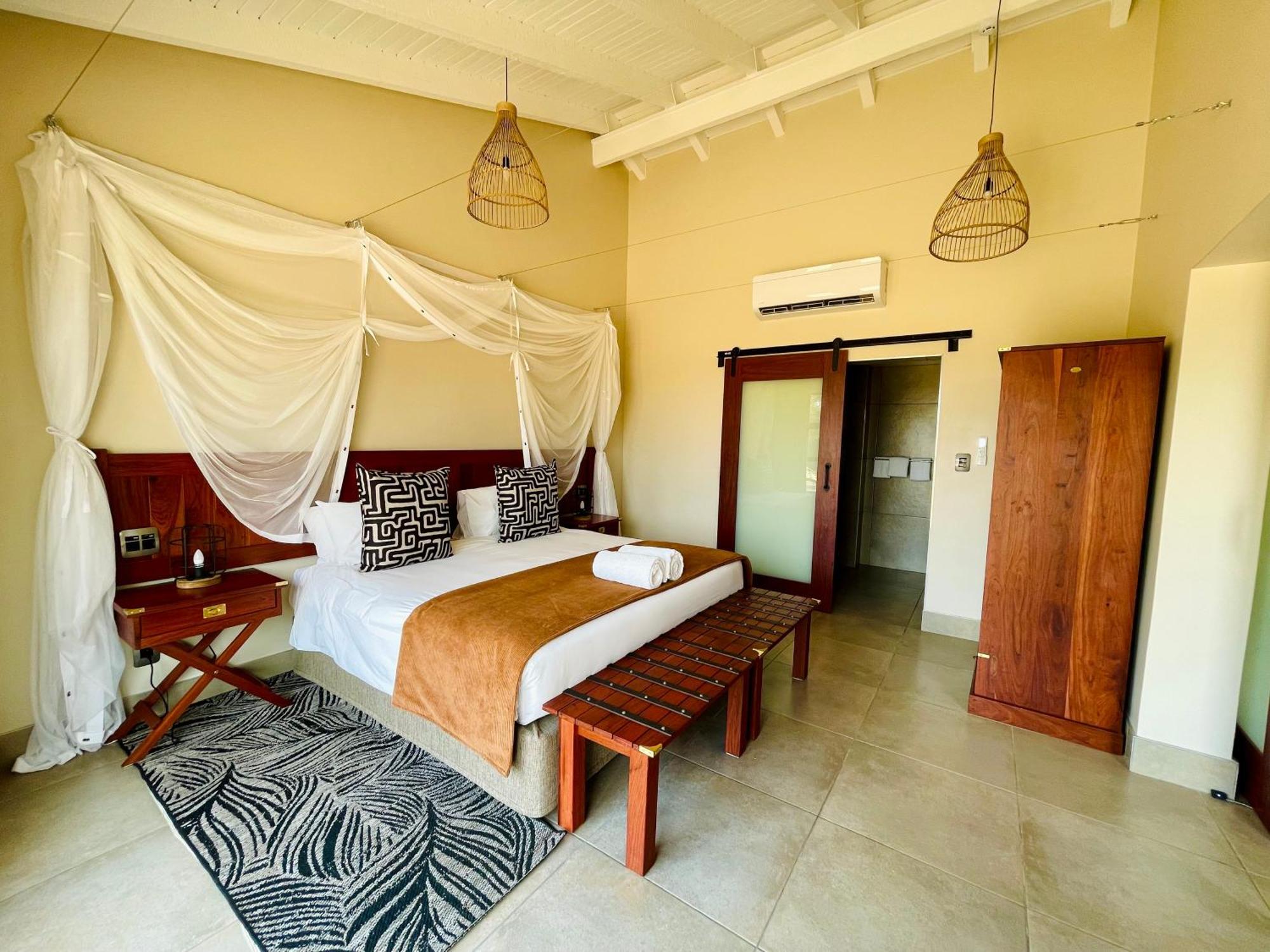Hwange Safari Lodge Dete Extérieur photo