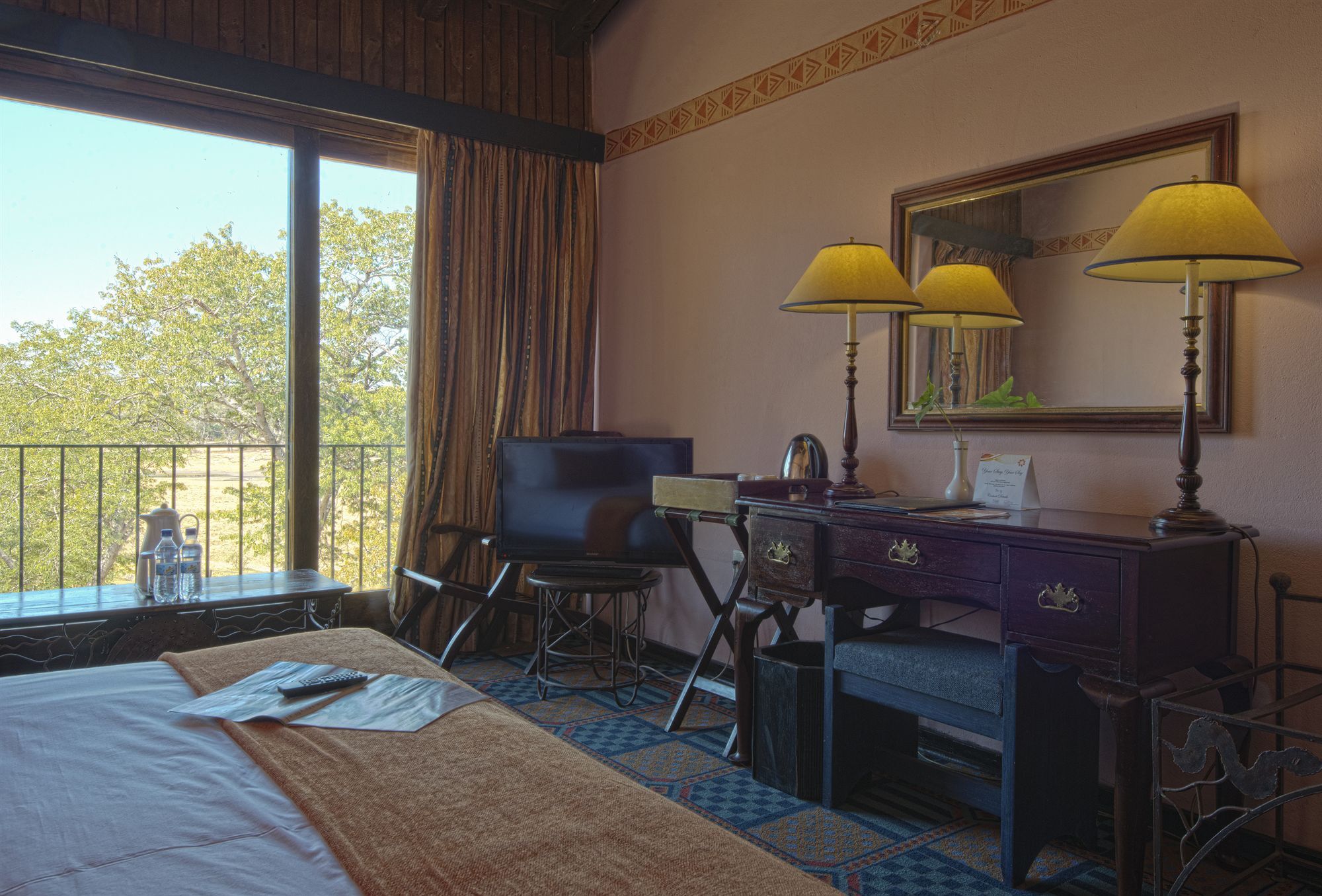 Hwange Safari Lodge Dete Extérieur photo